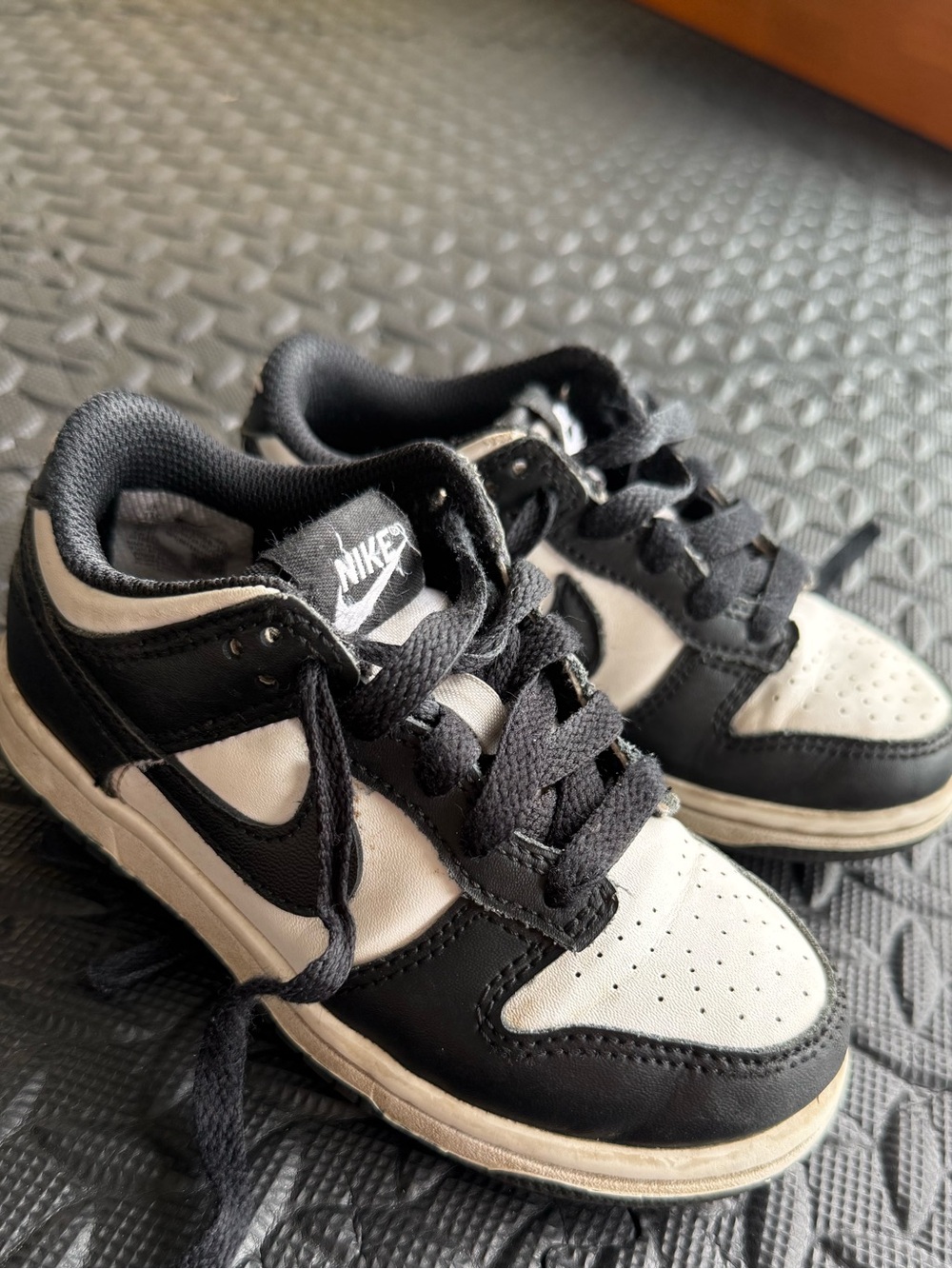 Nike Dunk Low-Top Sneakers